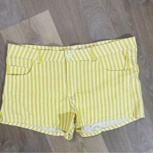 NWT Size Large THE HANGER yellow white stripe shorts